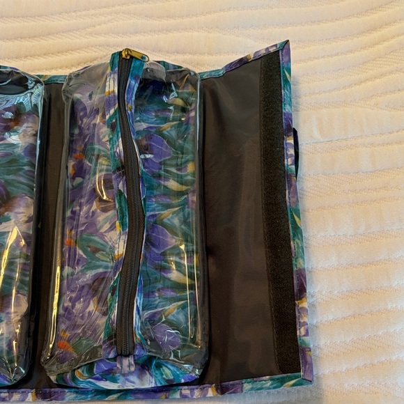 JM New York Iris Floral Cosmetic Bag EUC - Picture 9 of 10